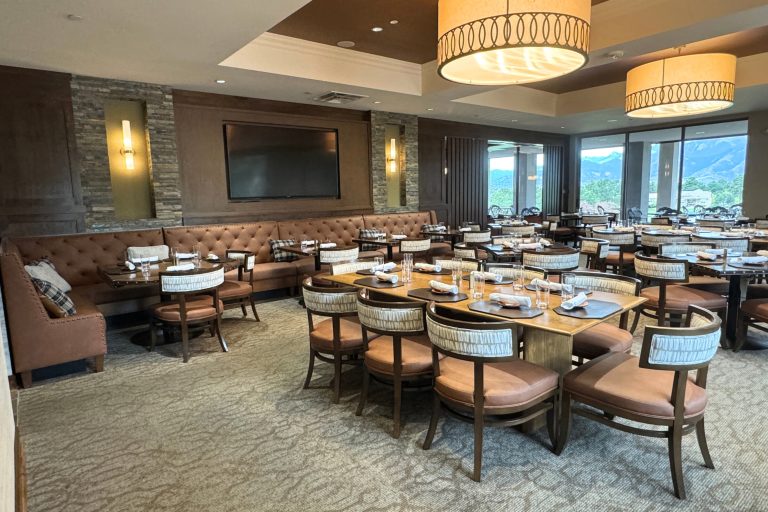 Crafting Cocktails: Garden of the Gods’ Mixology Masterpiece